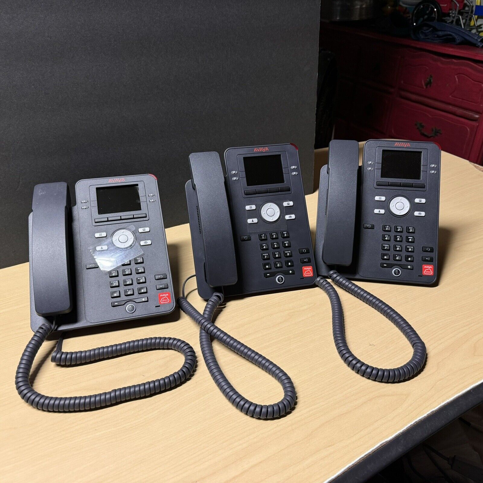 Lot of 3 Avaya J139 VoIP Business Phones Cobalt Black 700513917